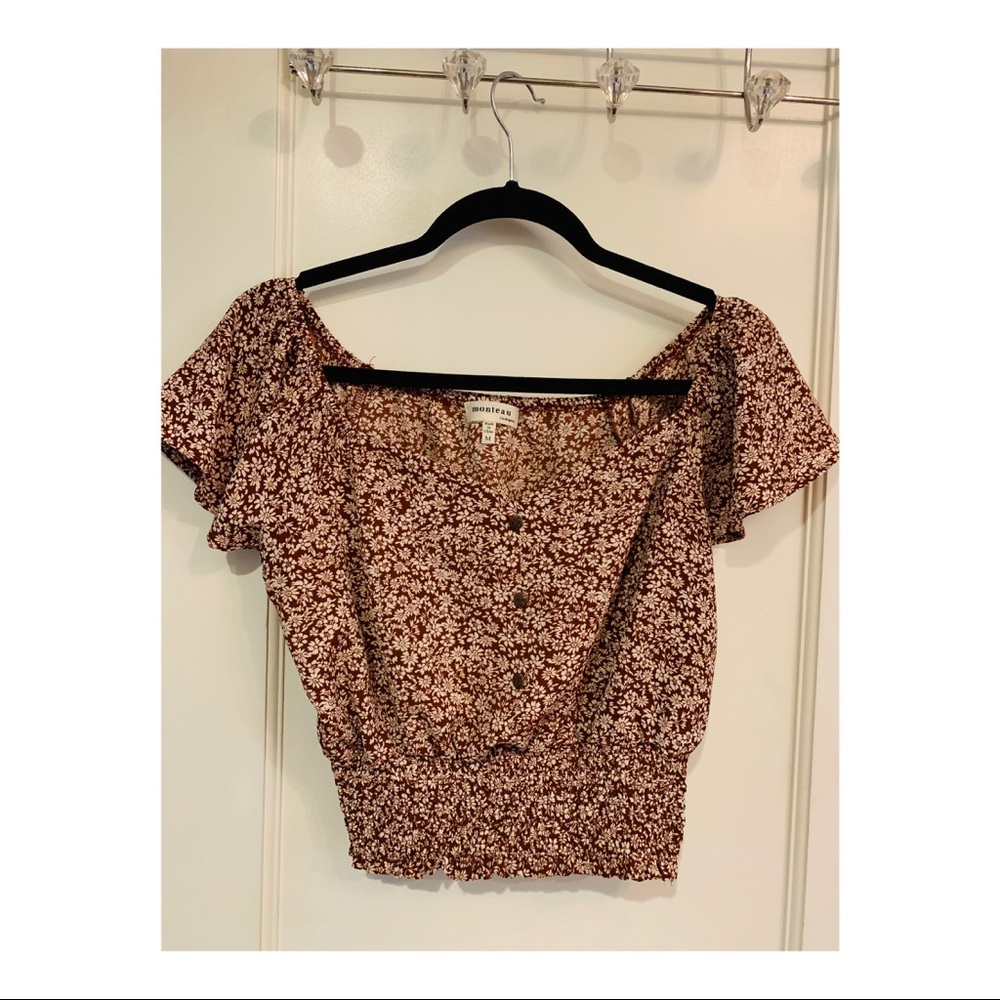 Cute Monteau top! Worn once
